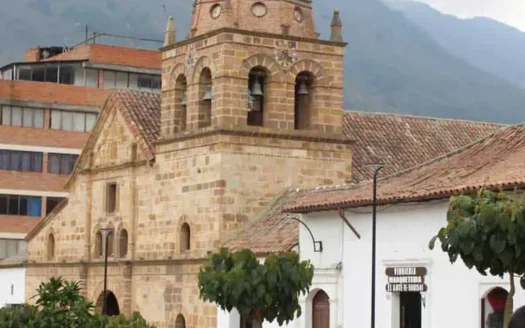 Te contamos costos, beneficios y oportunidades en el mercado inmobiliario actual.en Pamplona, Chinácota o Bochalema